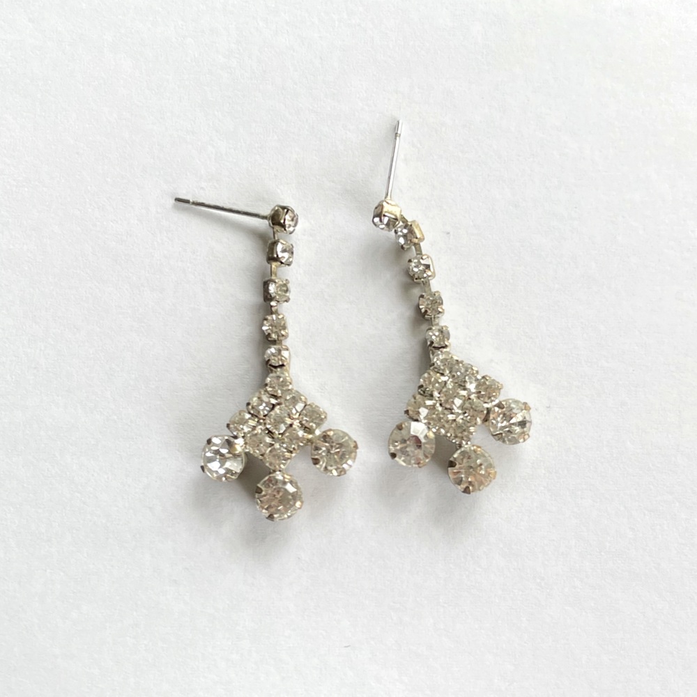 Silver dangly earrings